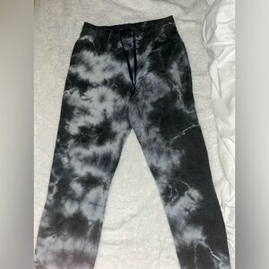 lululemon joggers